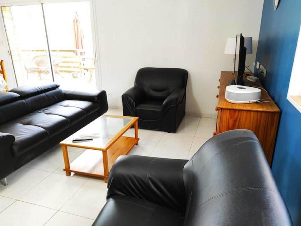 Cozy Holiday Home In Givonne Esterno foto