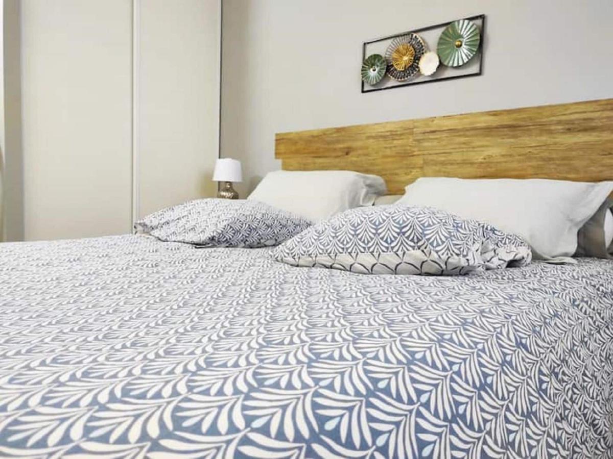 Cozy Holiday Home In Givonne Esterno foto