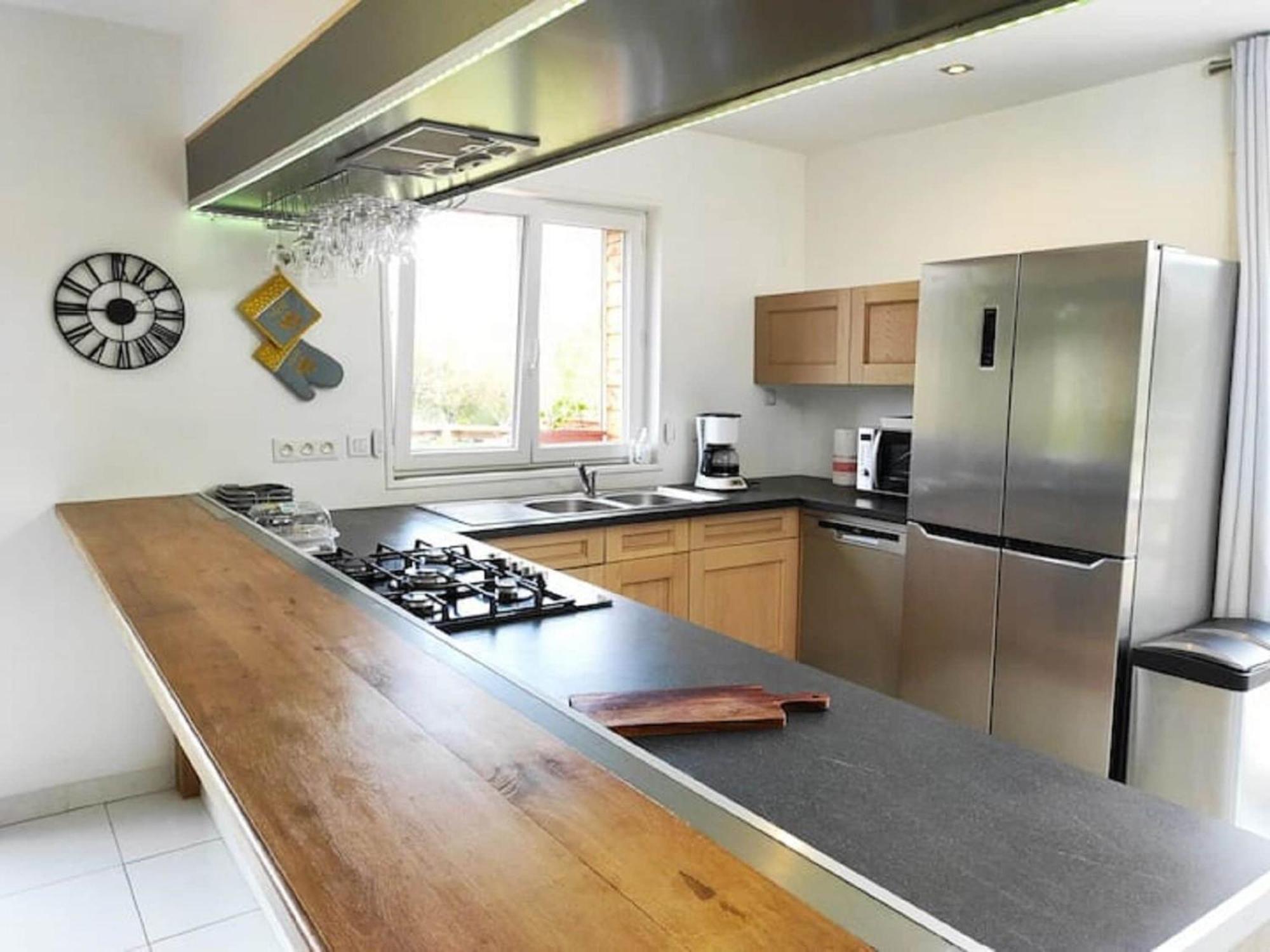 Cozy Holiday Home In Givonne Esterno foto